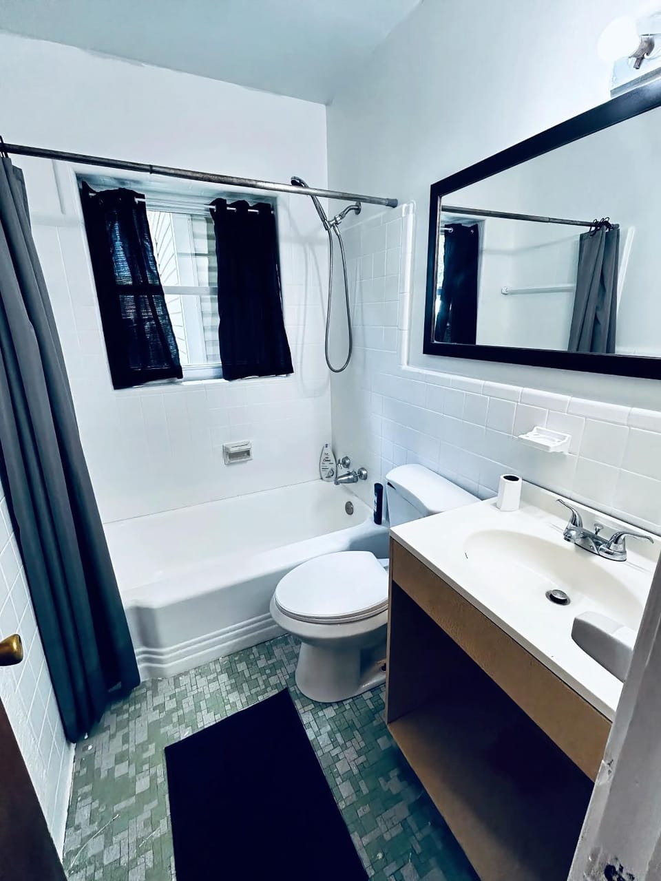 Shower, Toilet, Bathroom, Bath