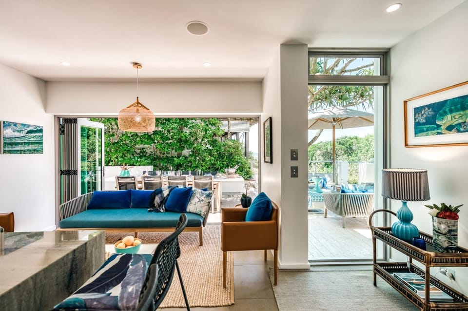 Patio, Living room, Dining area