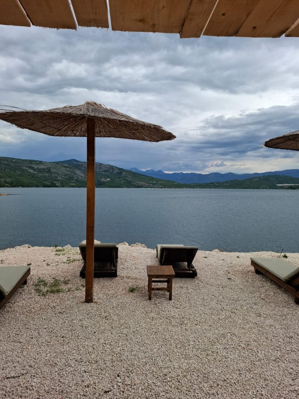 Day, Natural landscape, Beach, Lake view, Mountain view