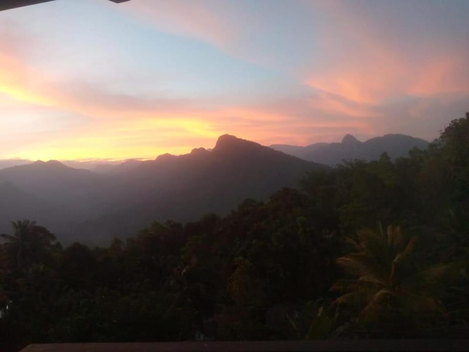 ARHH castle Hotel in Central Province