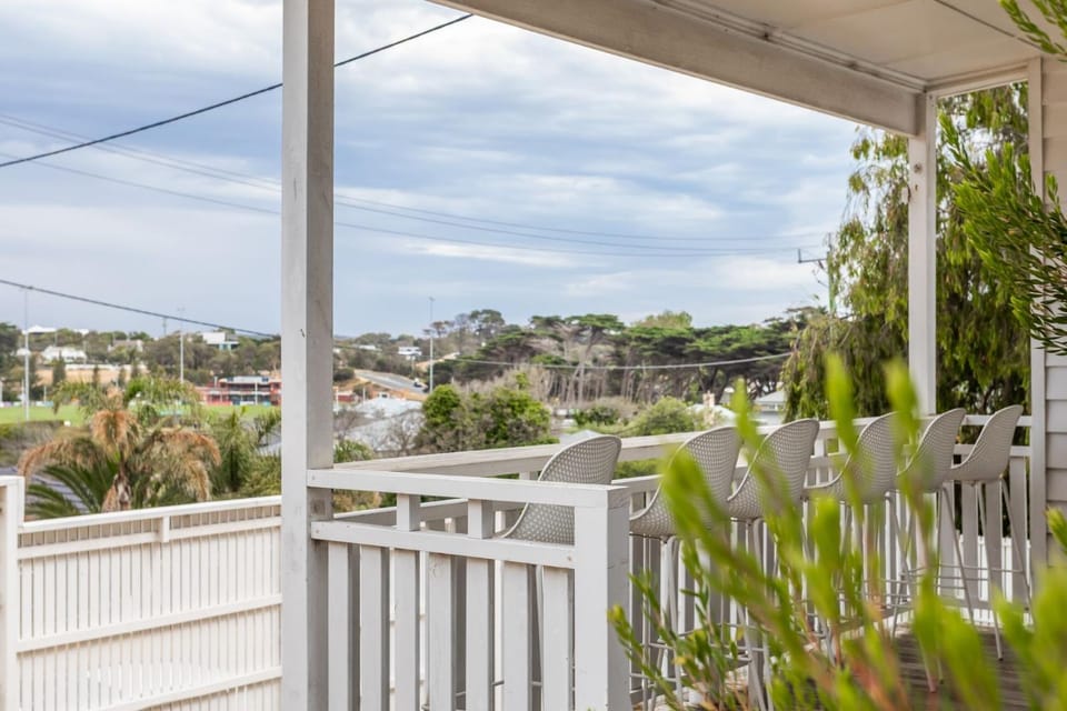 Family Serenity on George House in Melbourne Road