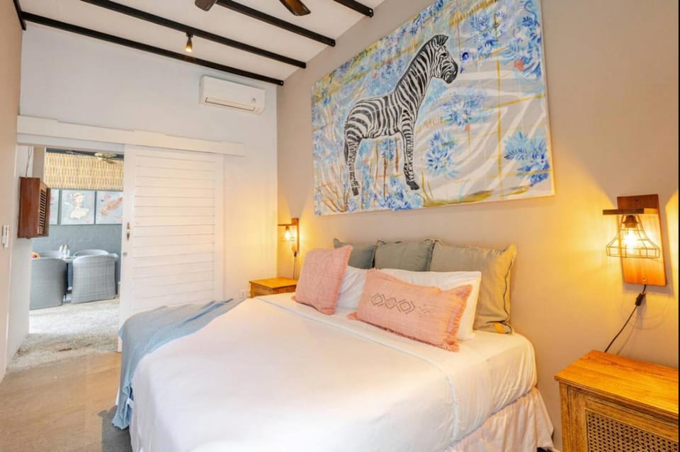 6BR Luxe Pool Villa Seminyak Group Escape Villa in Kuta