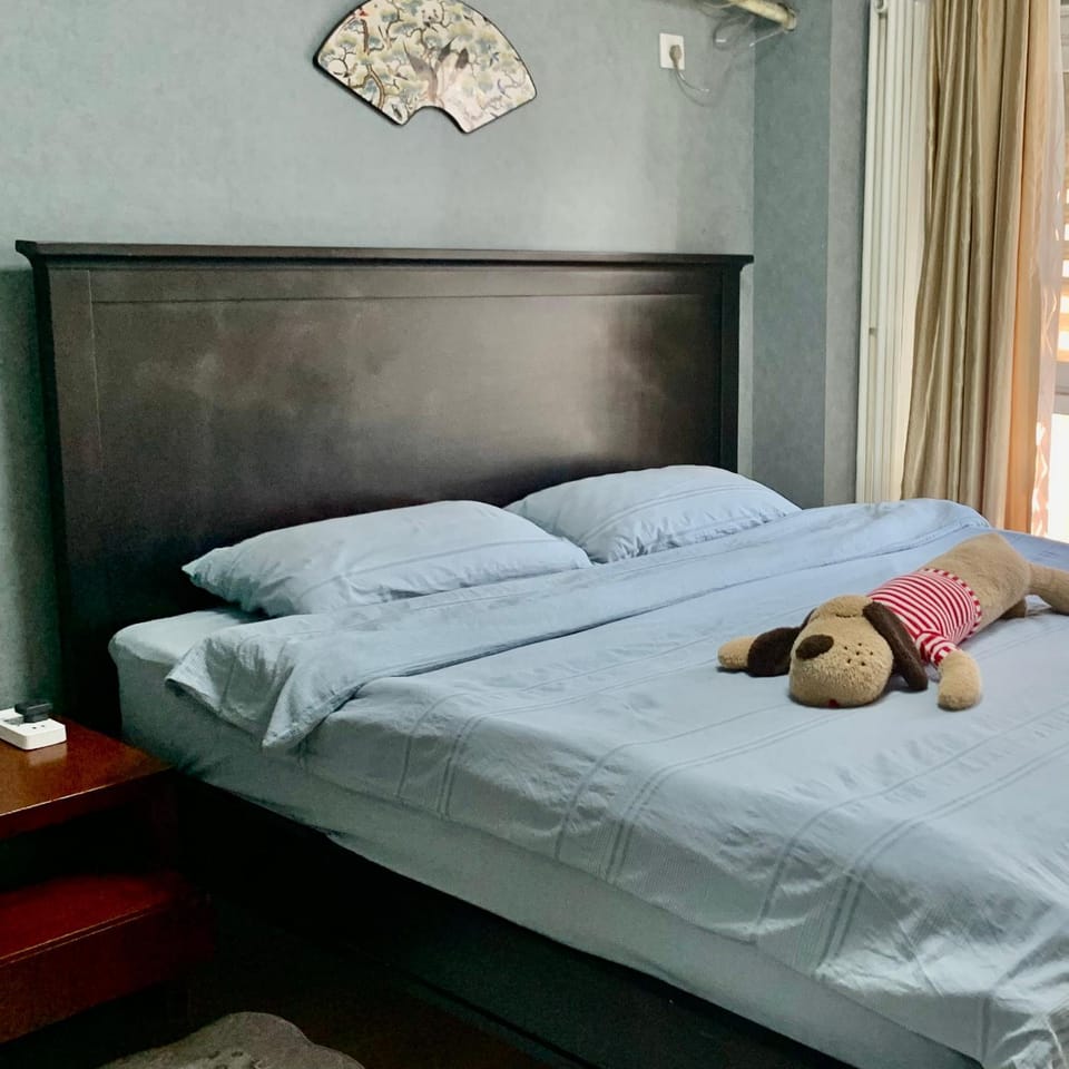 Photo of the whole room, Decorative detail, Bedroom, furniture
