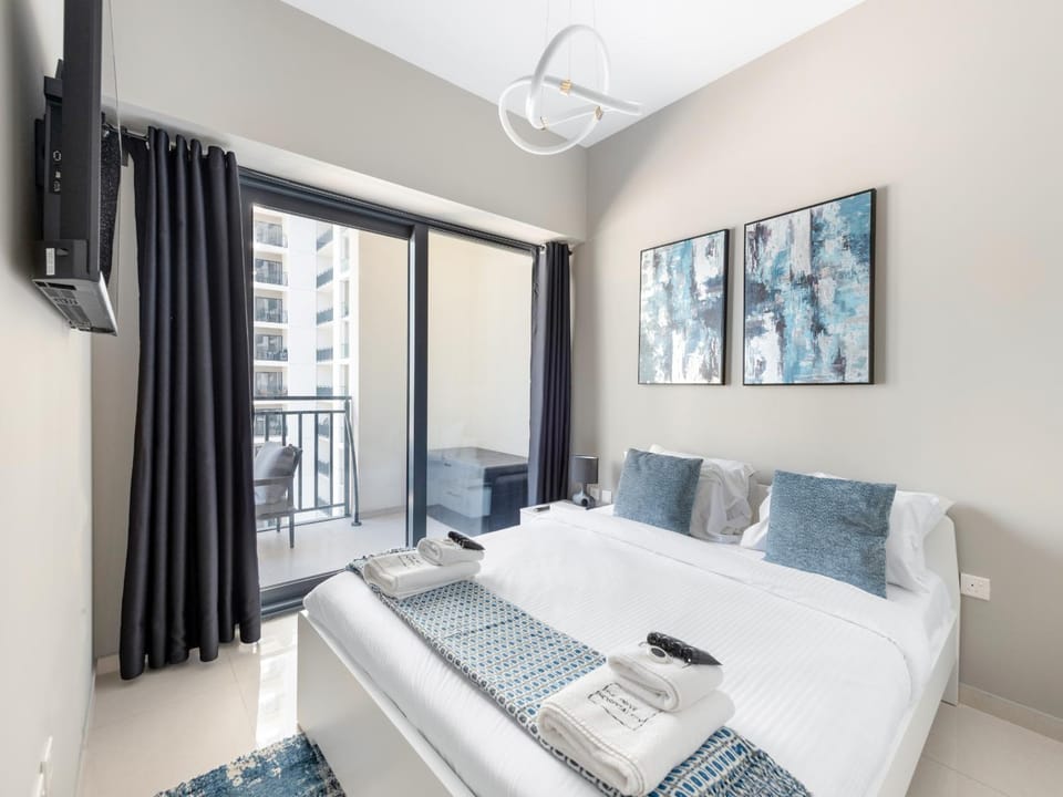 Luxurious 1 BDR Zada Tower Business Bay 12 Apartment in Dubai