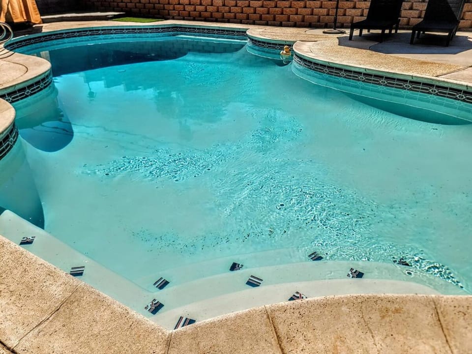 Las Vegas Family Oasis with Pool, Spa near LV-Strip, Airport House in Paradise
