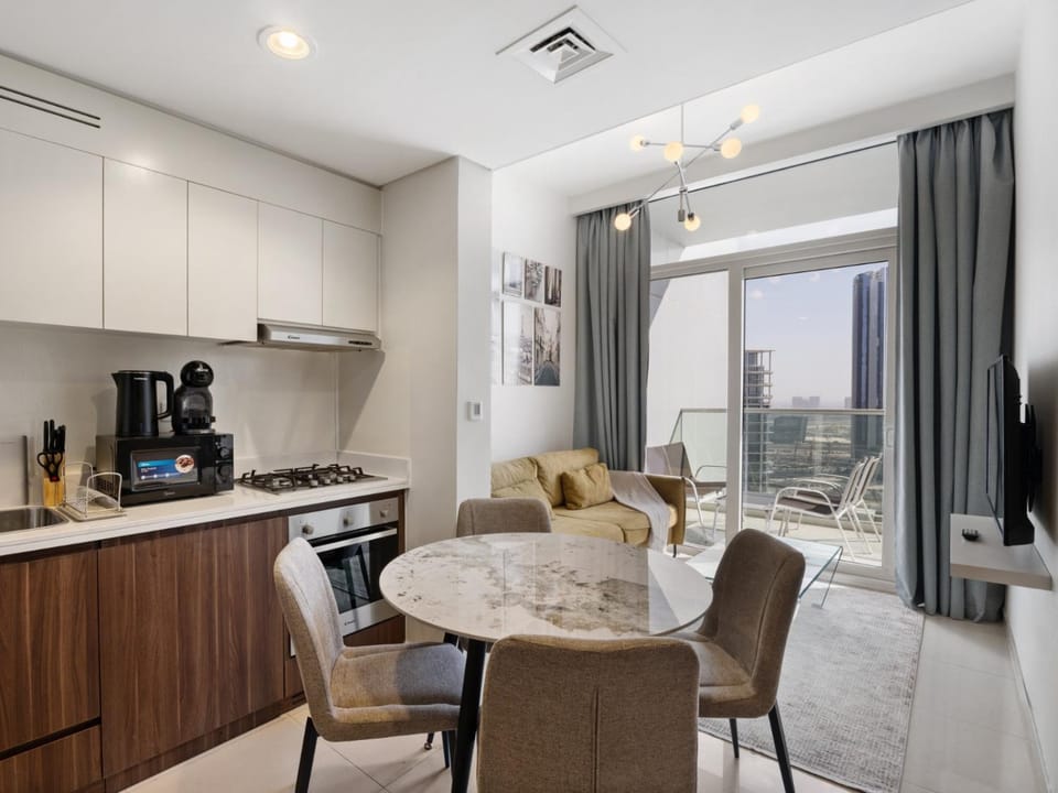 Reva Residence Comfort Suite 1BDR Plus Sofa Bed Apartment in Dubai