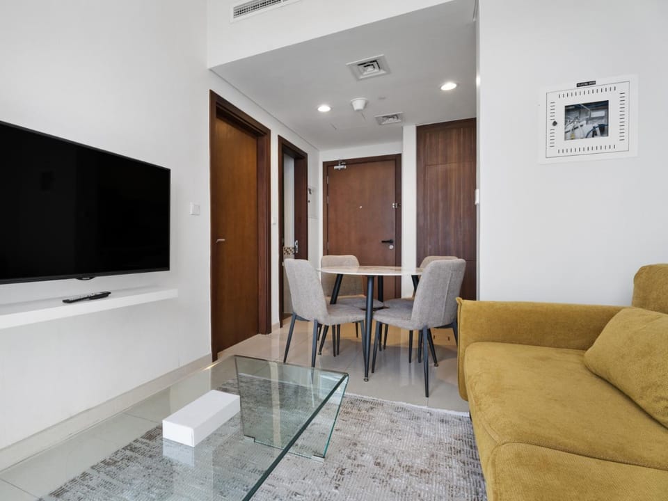 Reva Residence Comfort Suite 1BDR Plus Sofa Bed Apartment in Dubai