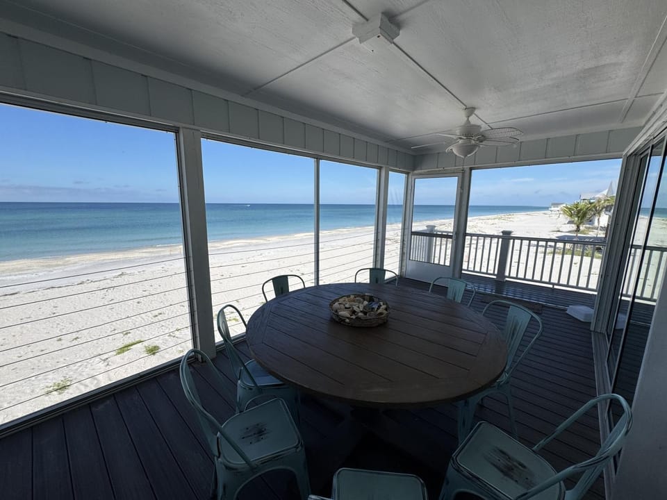Balcony/Terrace, Dining area, Beach, Sea view