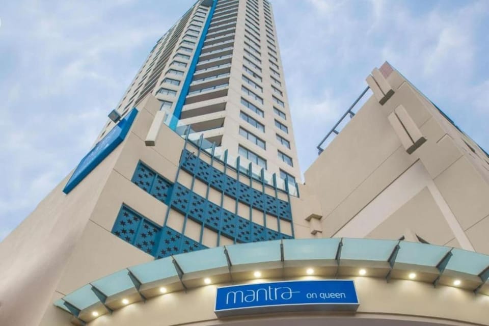 Two-bedroom City Escape I Mantra on Queen Apartment in Brisbane City
