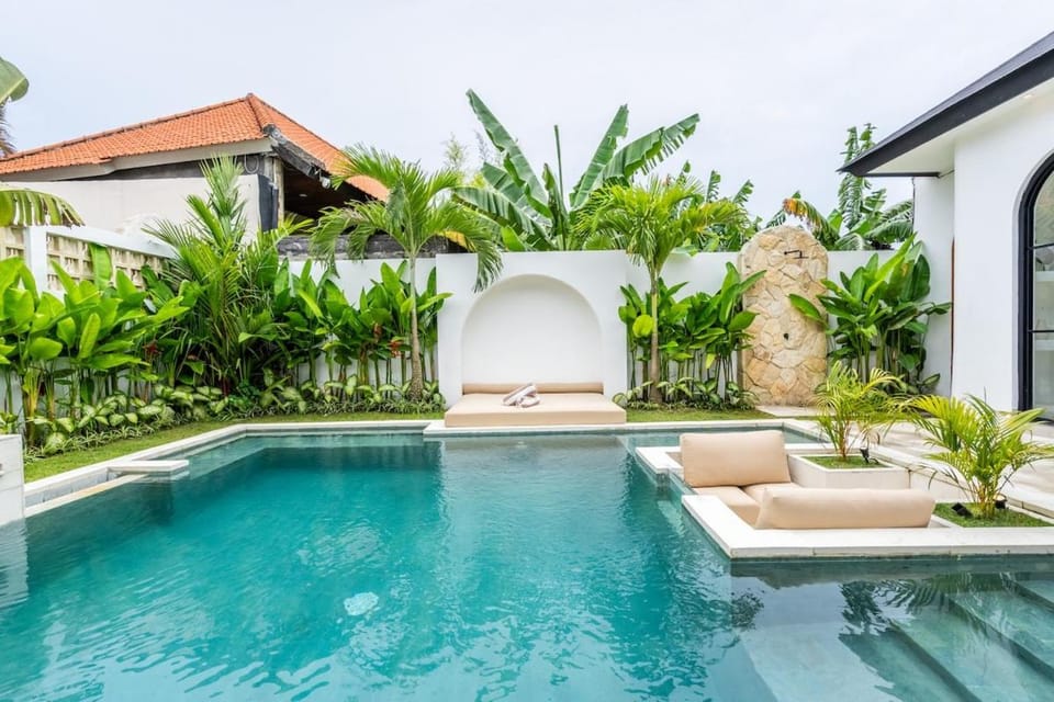 Garden, Swimming pool