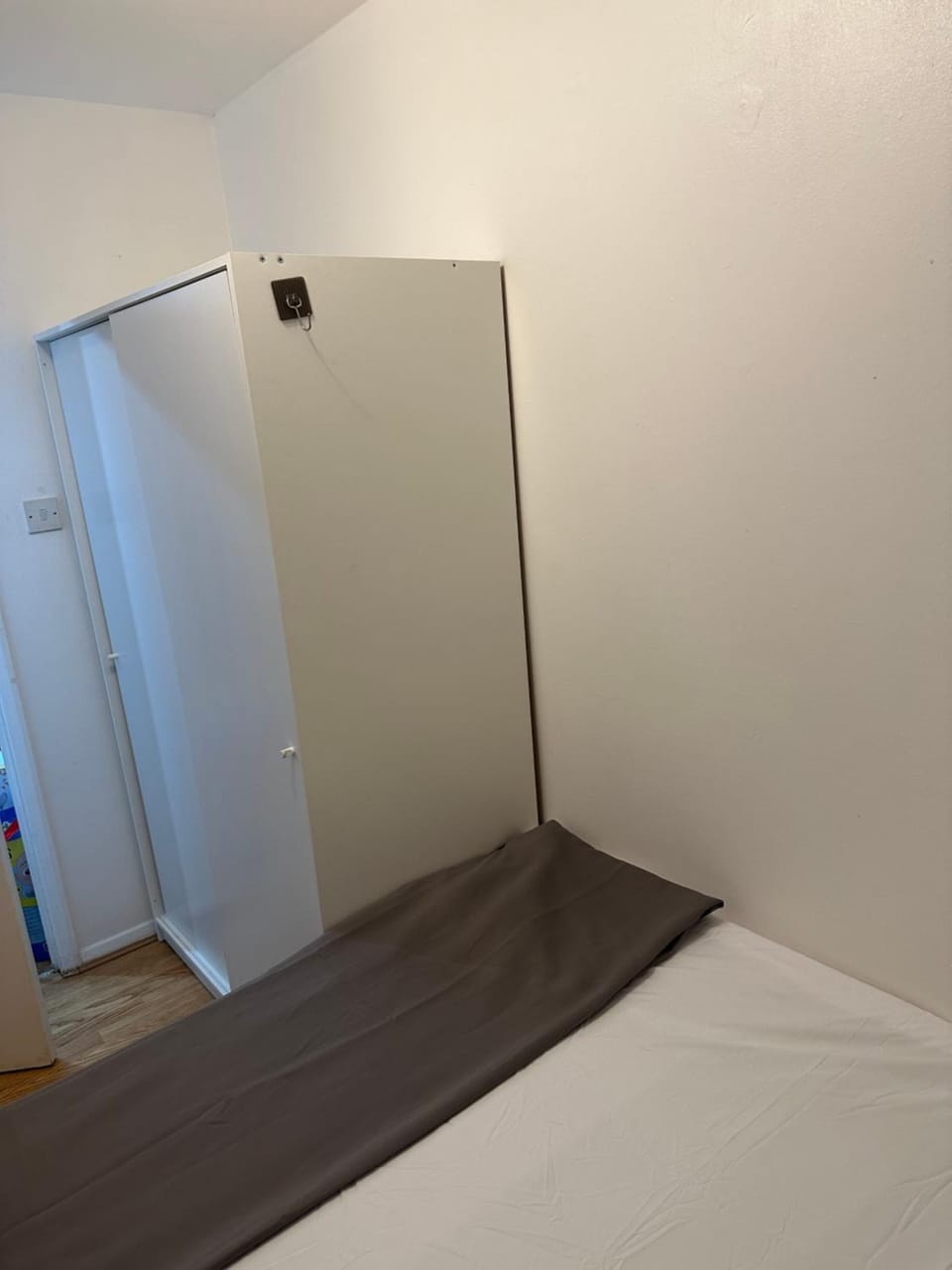 Maya-Ama Cosy 2 Bedroom Flat Near Lakeside Shopping Centre And Grays Apartment in Grays