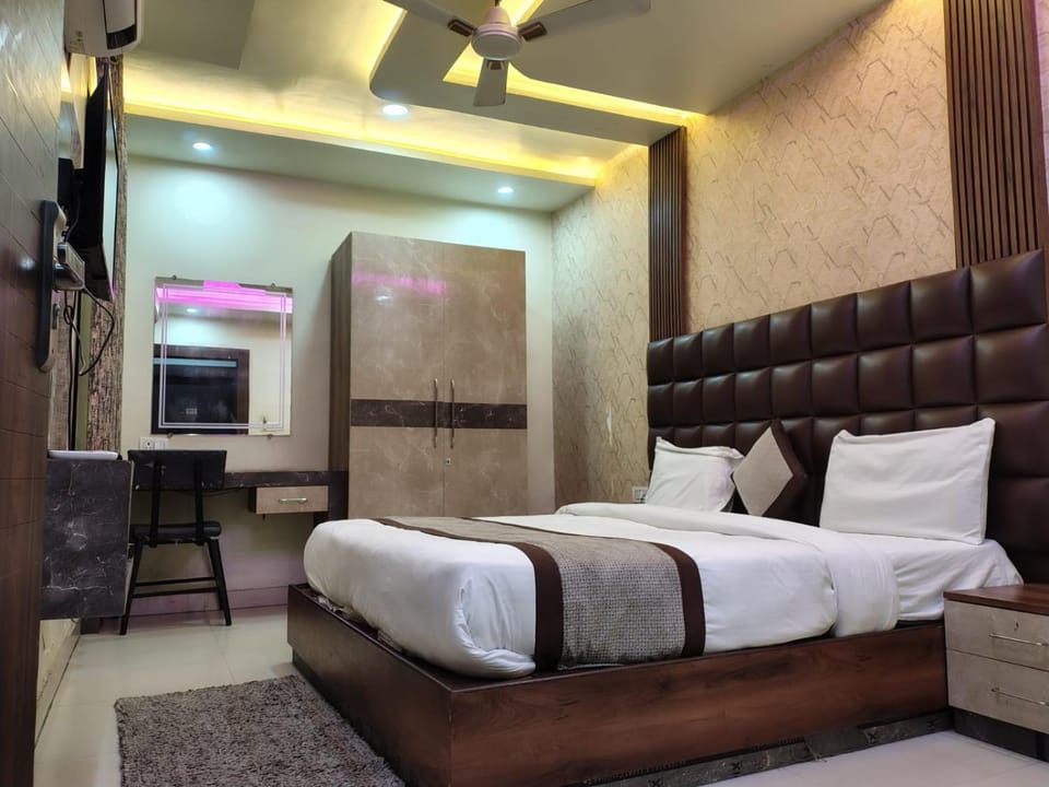 Hotel Naman and Banquets Hotel in Uttar Pradesh