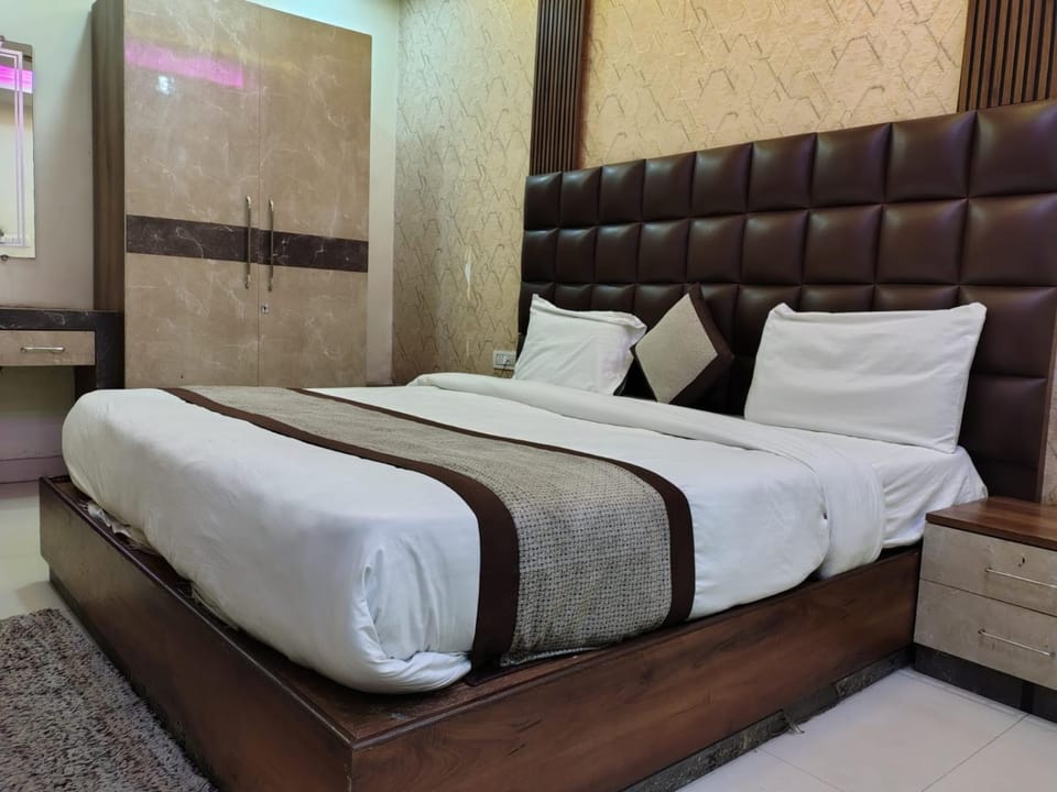 Hotel Naman and Banquets Hotel in Uttar Pradesh