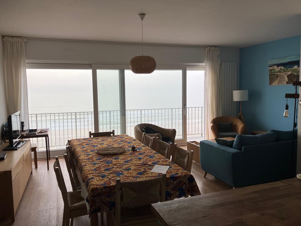 Résidence face à la mer, 7éme étage Apartment in France