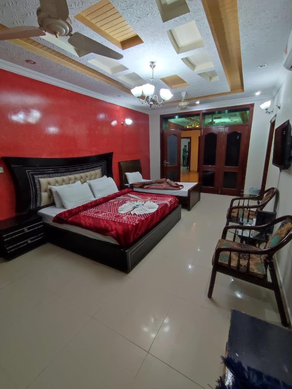 Bed, TV and multimedia