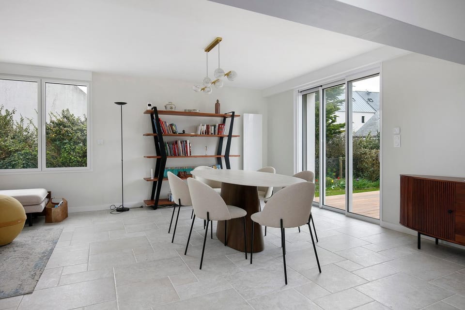 Property building, Living room