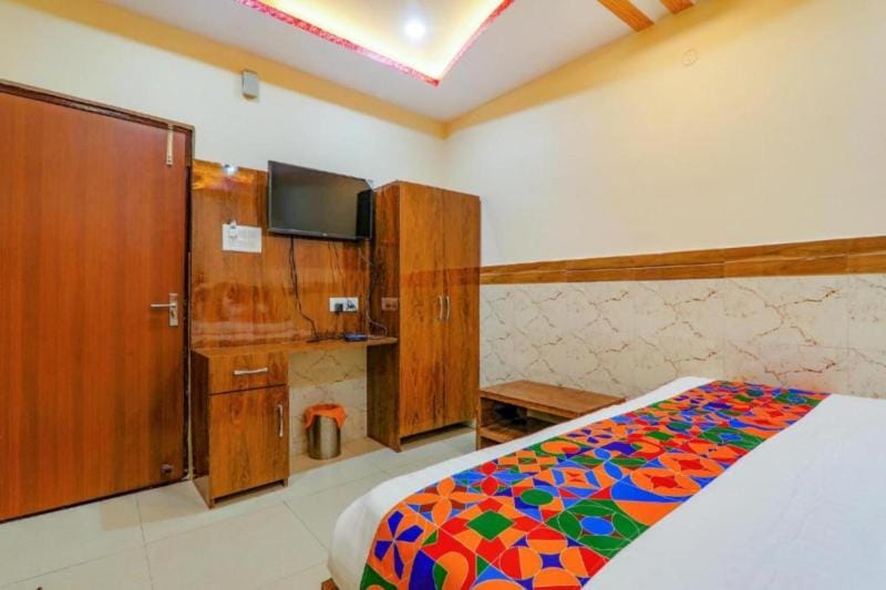 RROOMS Eco Hotel Shree Galaxy Hotel in Uttar Pradesh