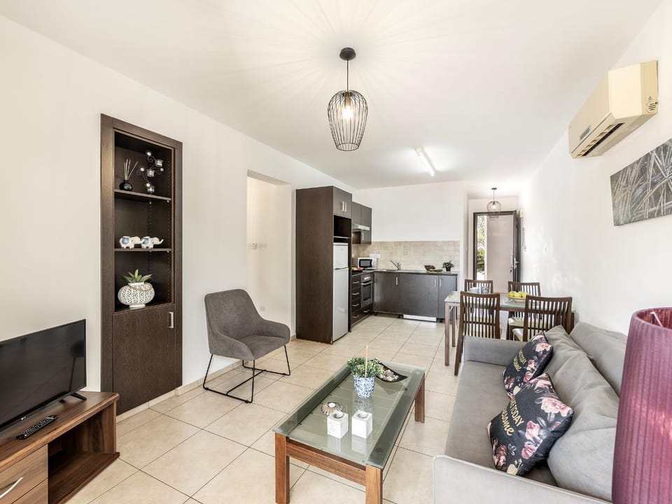 Mythical Sands CB04 Apartment in Paralimni