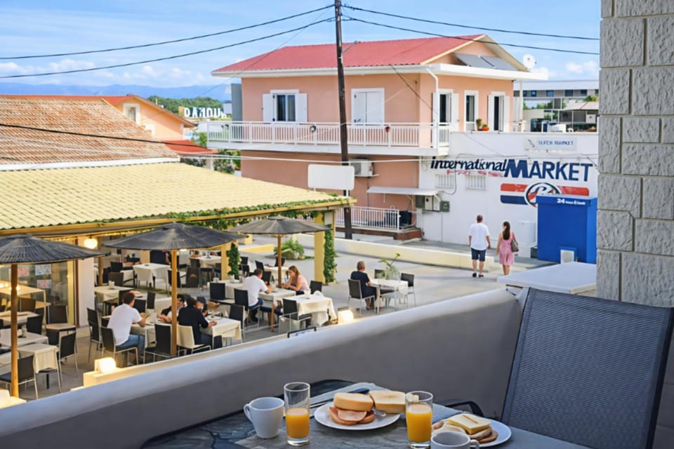 Nearby landmark, Neighbourhood, Balcony/Terrace