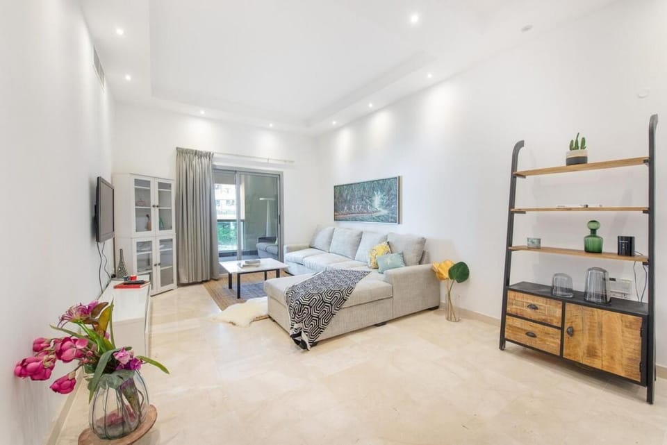 Free housekeeping visits during your stay - StayShort - Stylish 2BR Dubai Marina Stay Balcony Views House in Dubai