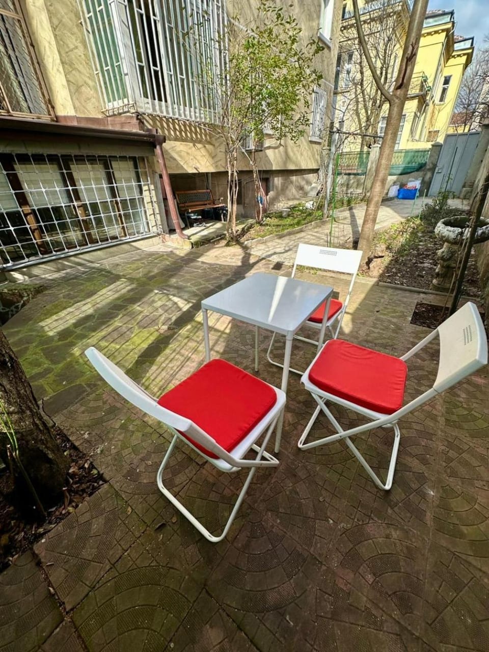 Property building, Patio, Spring, Day, Summer, Garden