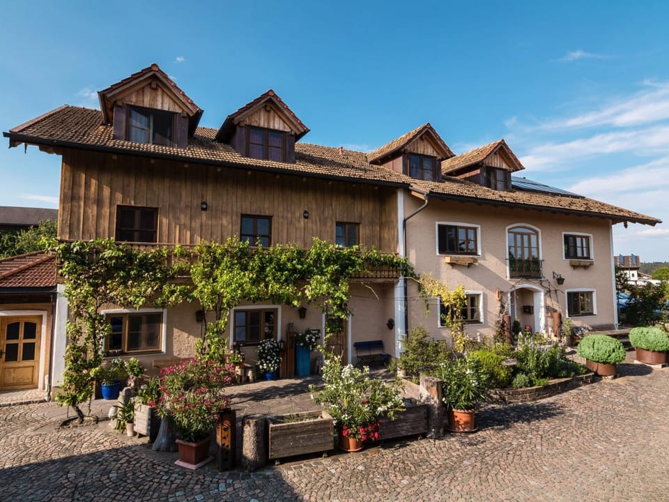 Property building, Balcony/Terrace