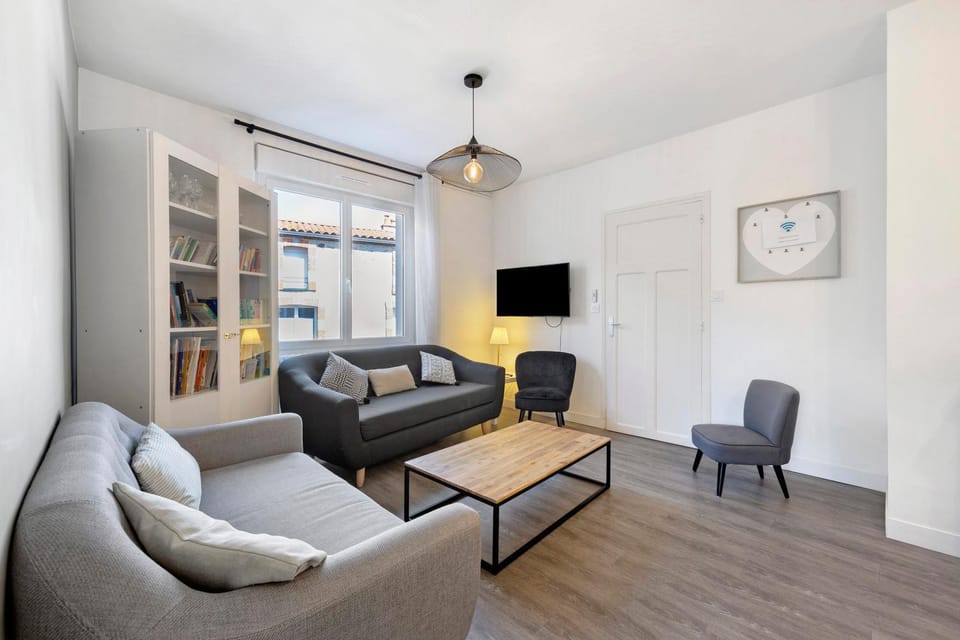 Property building, Living room