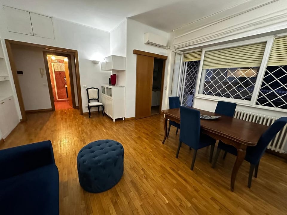 Lounge or bar