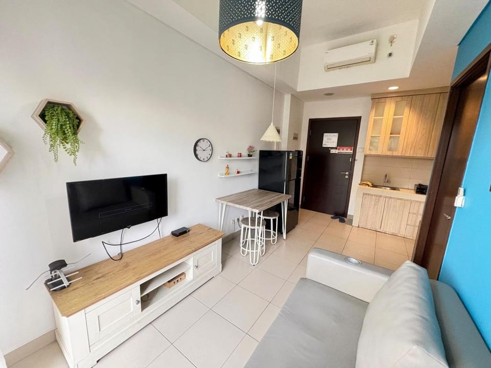 Cozy 1BR Saveria Apt BSD with pool Apartment in Indonesia