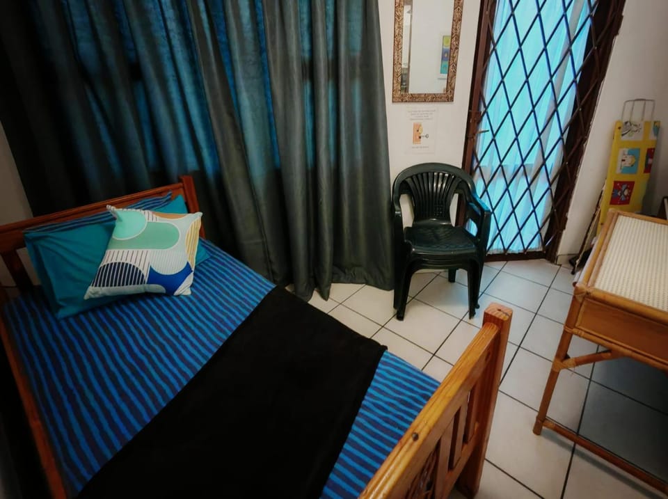 Seascape Lodge Uvongo Apartment in Margate