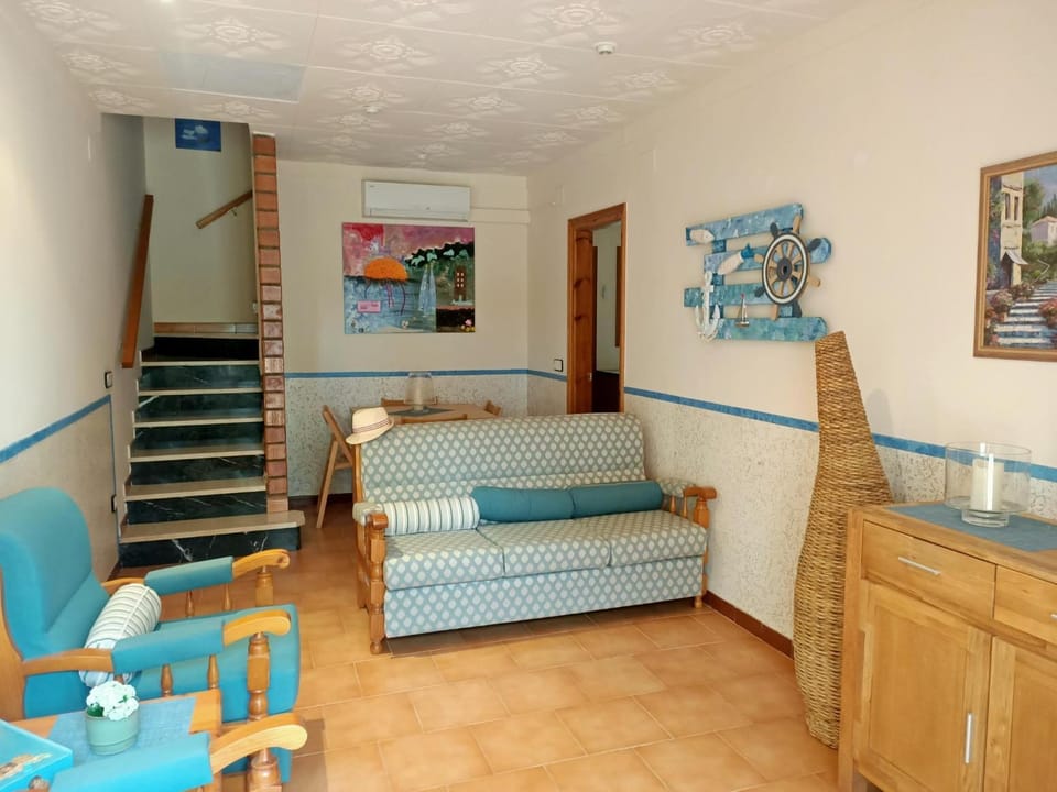 Living room, air conditioner
