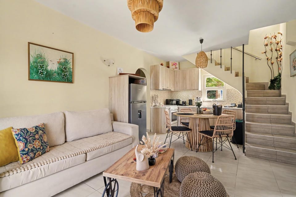 Property building, Living room