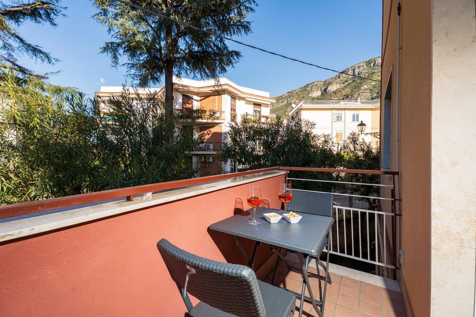 Property building, View (from property/room), Balcony/Terrace, Dining area