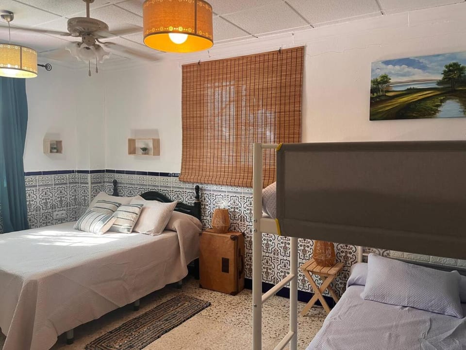 Bed, Photo of the whole room, Bedroom, bunk bed