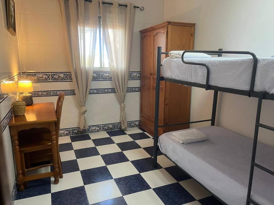 Bed, Photo of the whole room, Bedroom, bunk bed