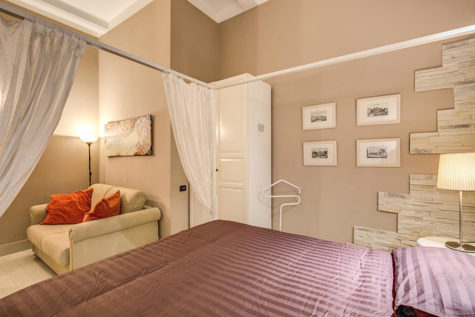 Living room, Bedroom