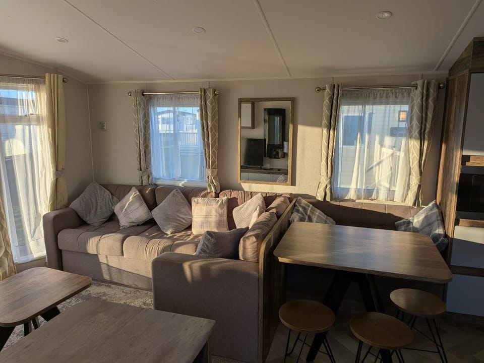 South Coast Retreat, West Sands Holiday House in Selsey