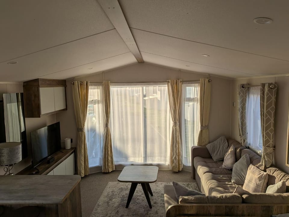 South Coast Retreat, West Sands Holiday House in Selsey