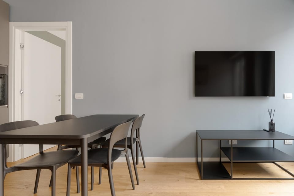 TV and multimedia, Living room, Dining area