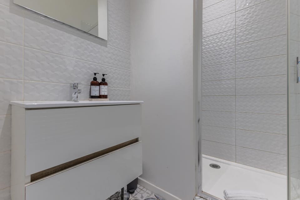 Superbe appartement avec climatisation et belle pierre Bordelaise pour 2 personnes Apartment in Bordeaux