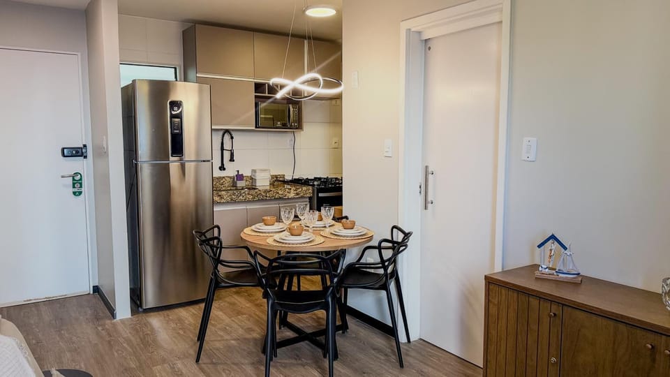 Dining area, kitchen