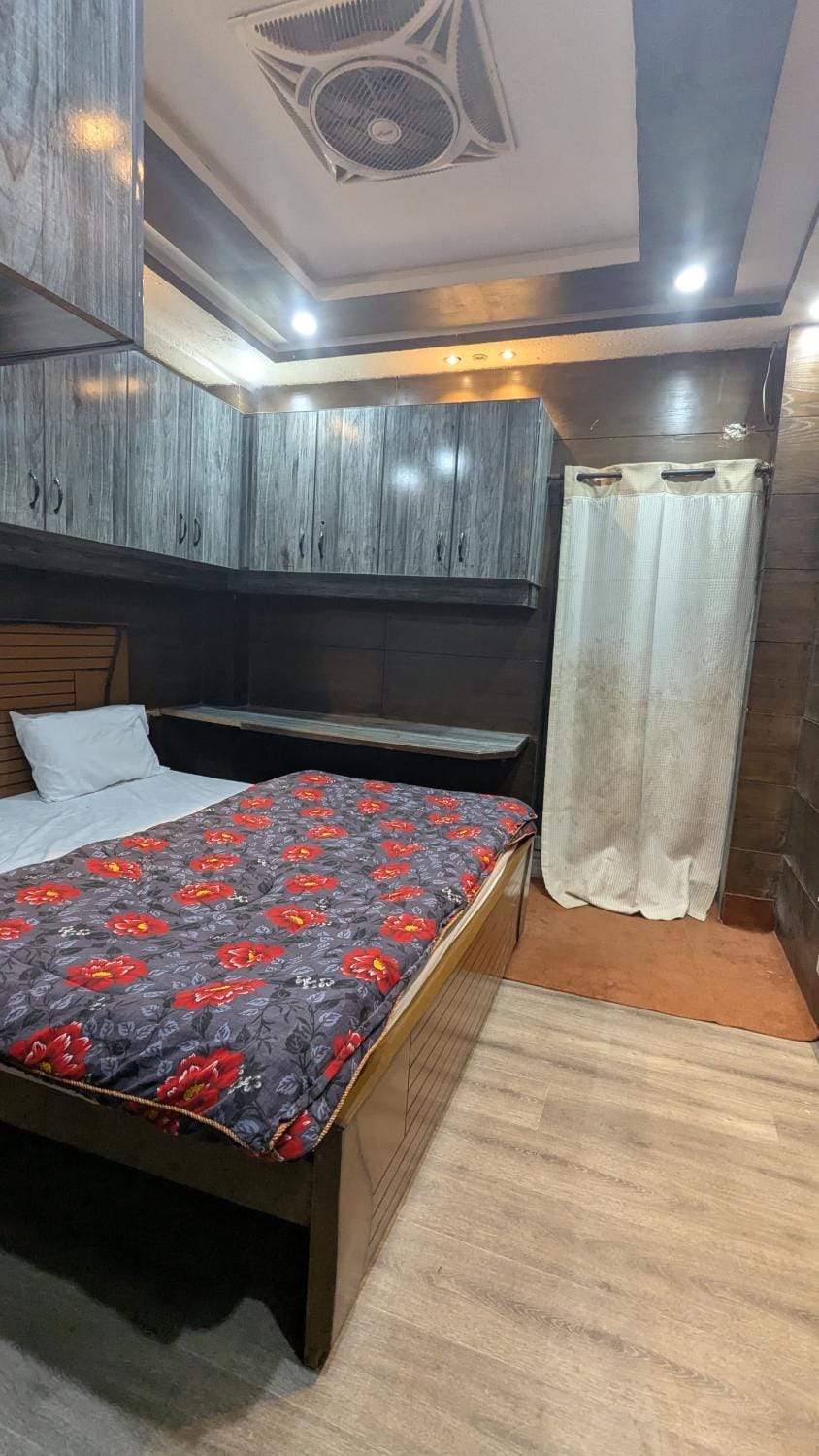 Himalayan guest house Bed and Breakfast in Islamabad Capital Territory