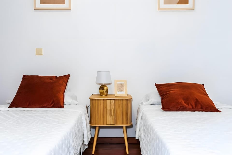Living room, Bedroom