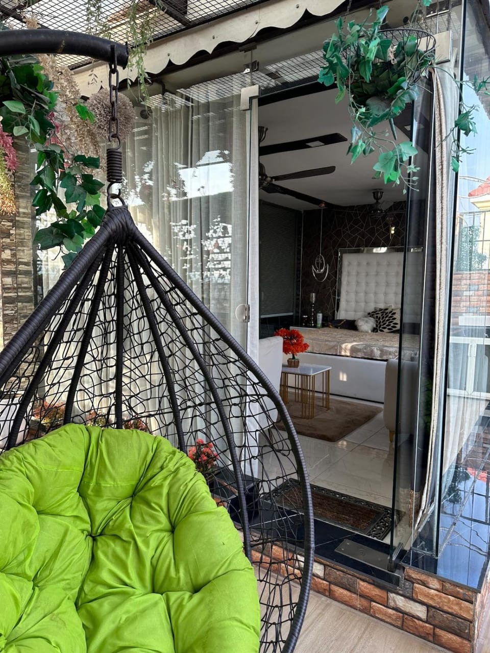 Private Luxury Glass Room Stay Near Chandigarh Apartment in Punjab, India