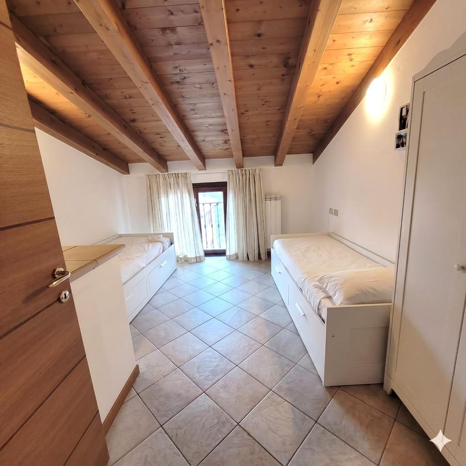 L'Antico Fienile Mountain Lake Iseo Hospitality House in Province of Brescia