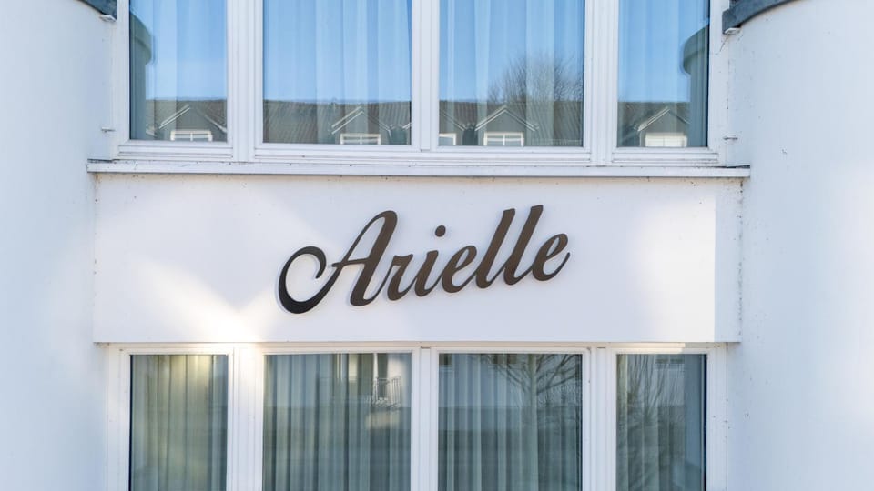 Arielle Suites Appartement Scuttle Apartment in Sellin