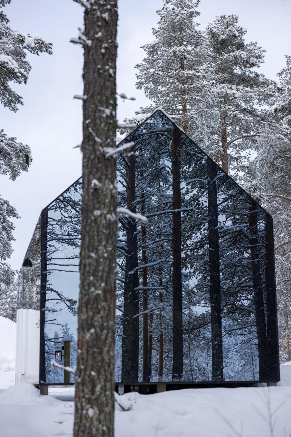 Property building, Day, Winter