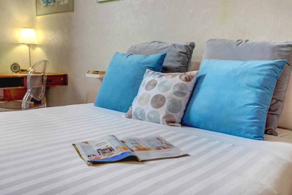 Bed, Decorative detail, Bedroom