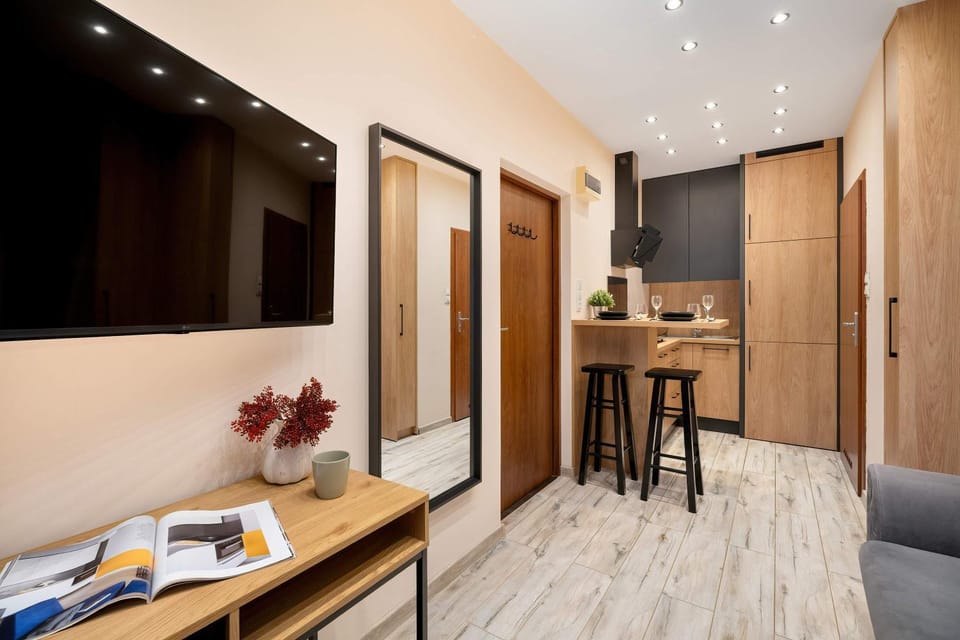 Kitchen or kitchenette, Living room, Dining area