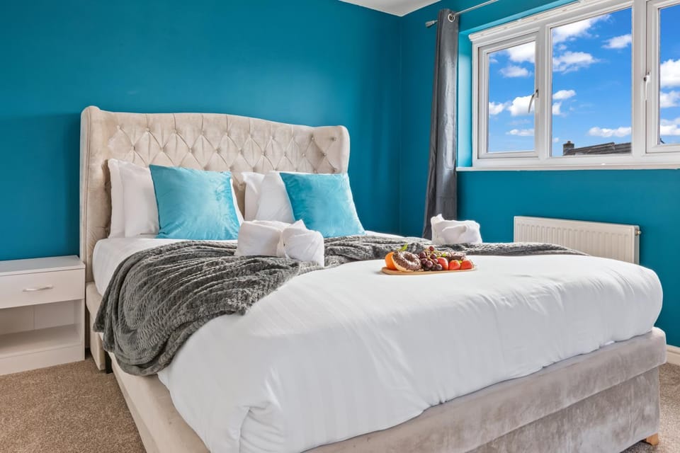 Bed, Bedroom